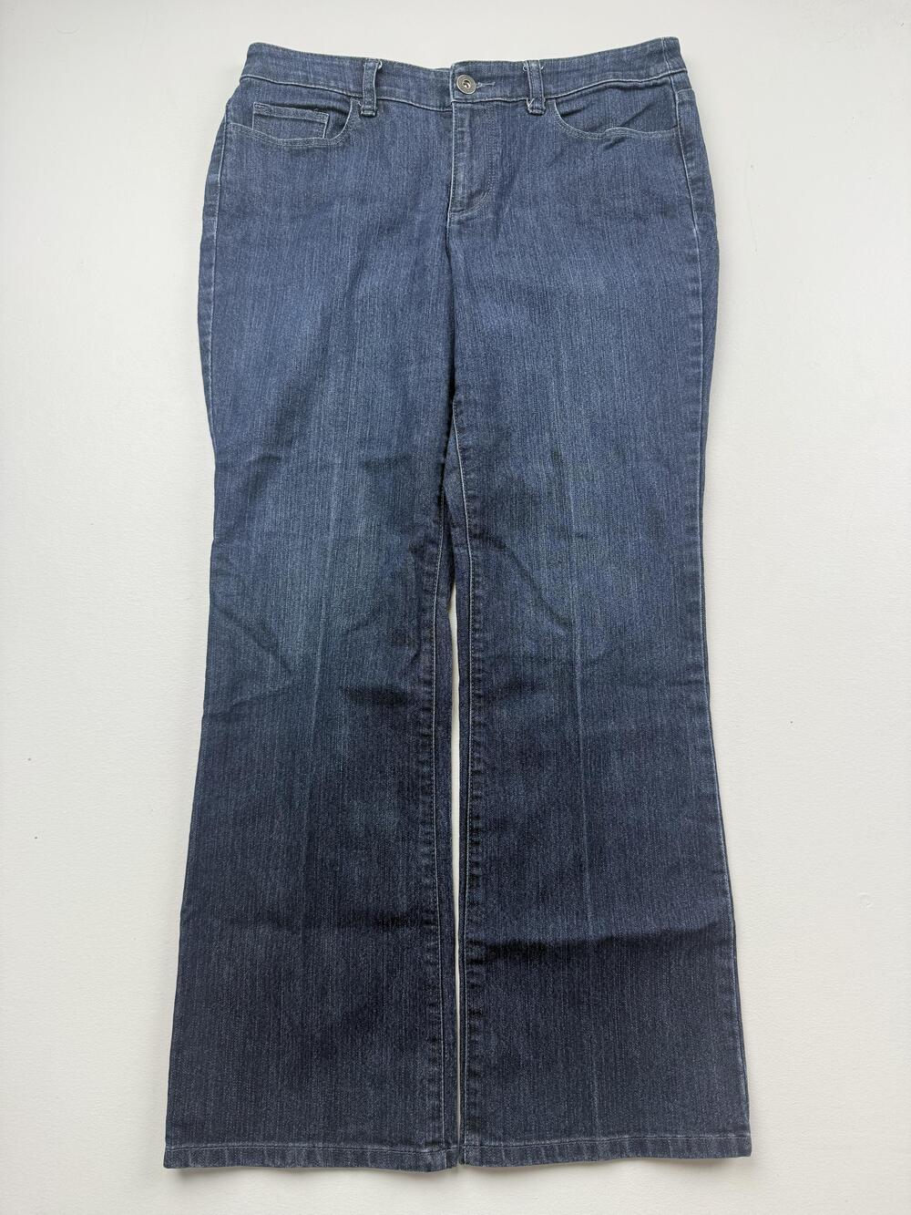 Christopher & Banks Jeans Womens 6 Short Blue Medium Wash Straight Modern Denim